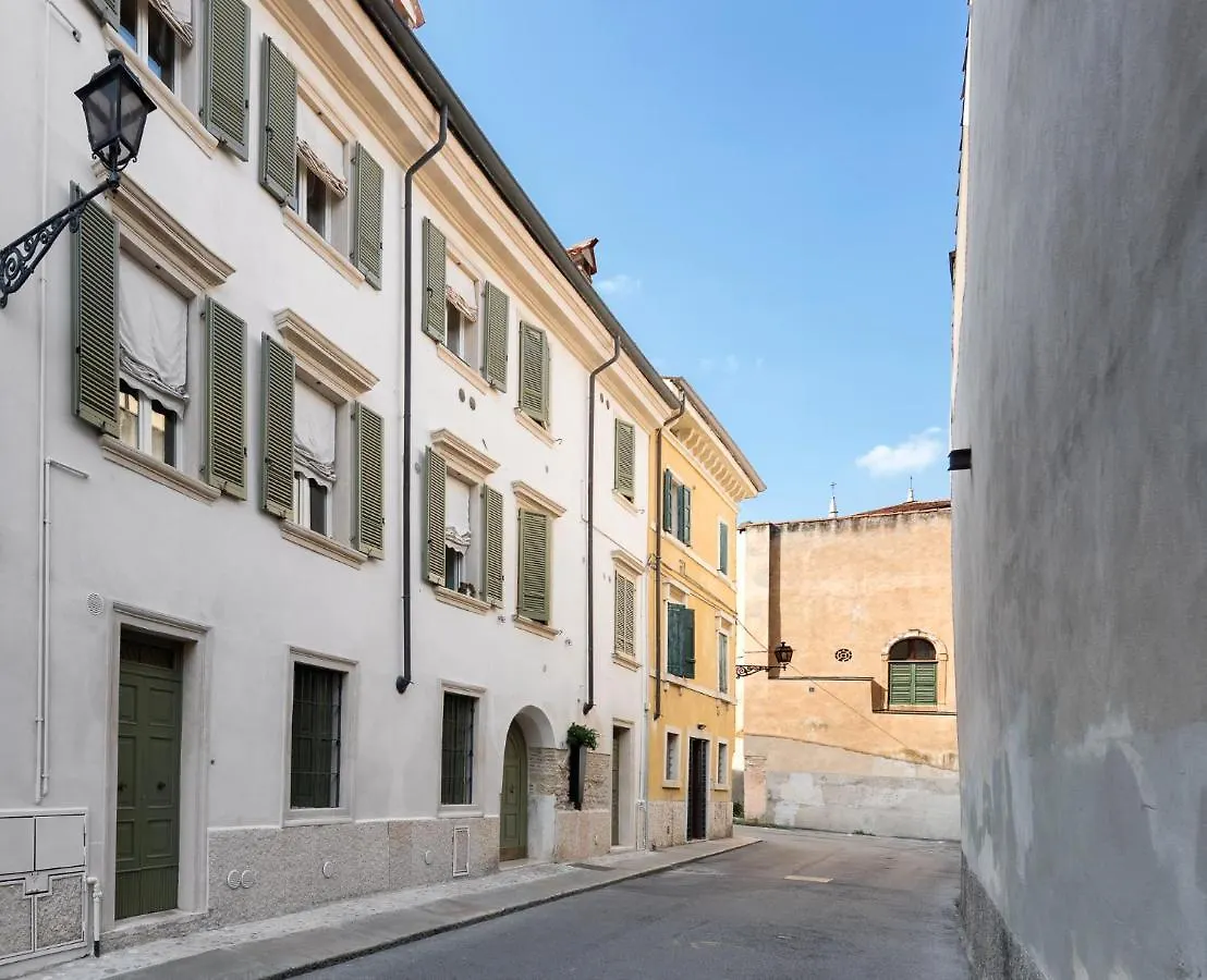 Il Vicolo Aparthotel Verona