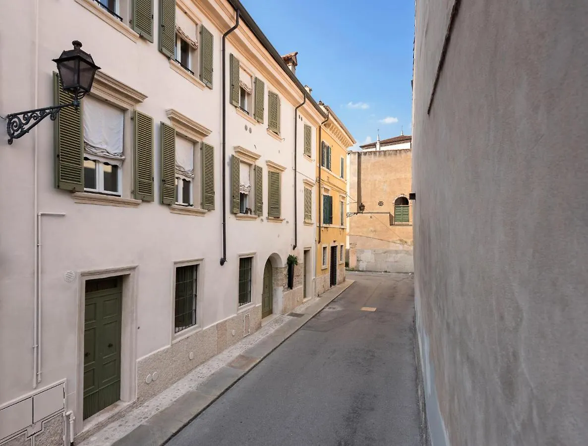 ***  Il Vicolo Aparthotel Verona Italië
